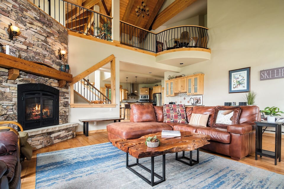 Berghaus Lodge South welcomes you with expansive windows, ceilings & views