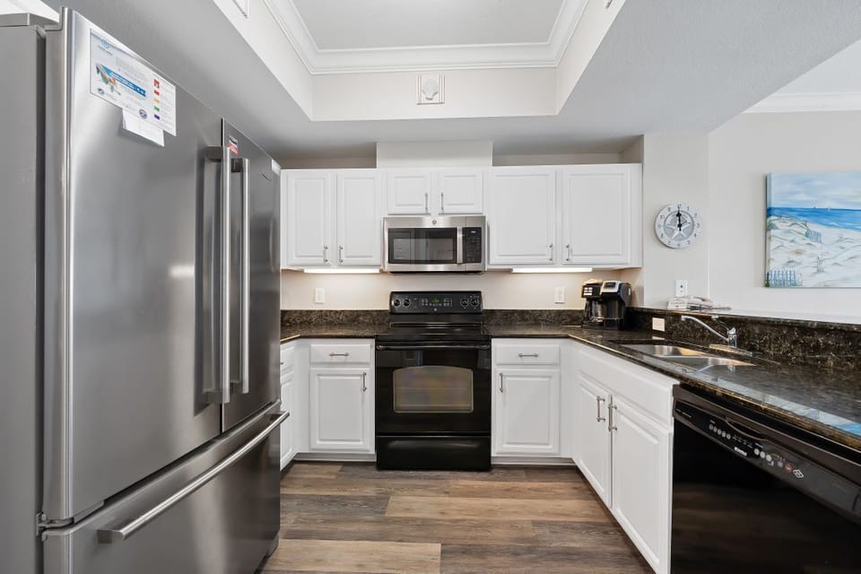 Crystal Tower 1702 Kitchen