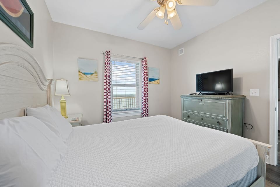 Crystal Tower 1702 Bedroom 2 with Queen Bed