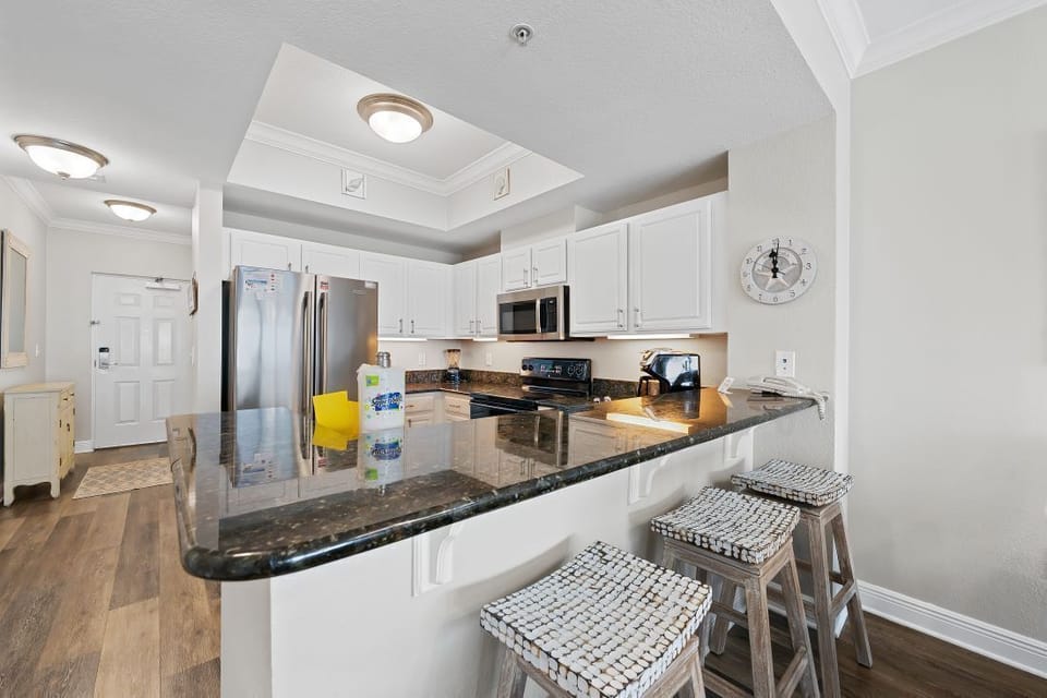 Crystal Tower 1702 Kitchen Counter Seats 3