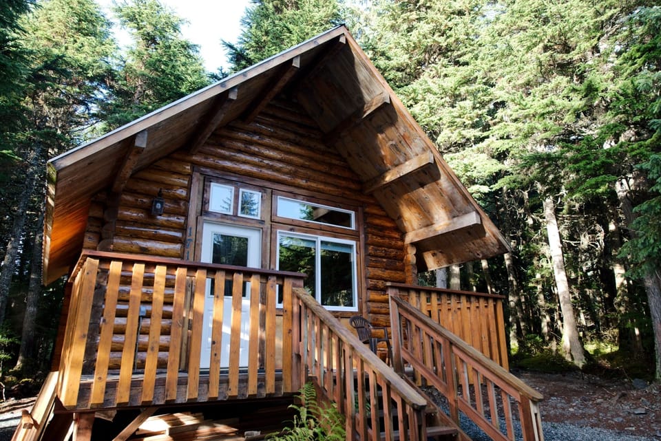 Alyeska Hideaway Log Cabins - Glacier Cabin