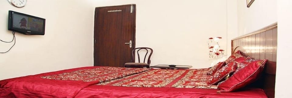 Rollaway beds, free wired internet