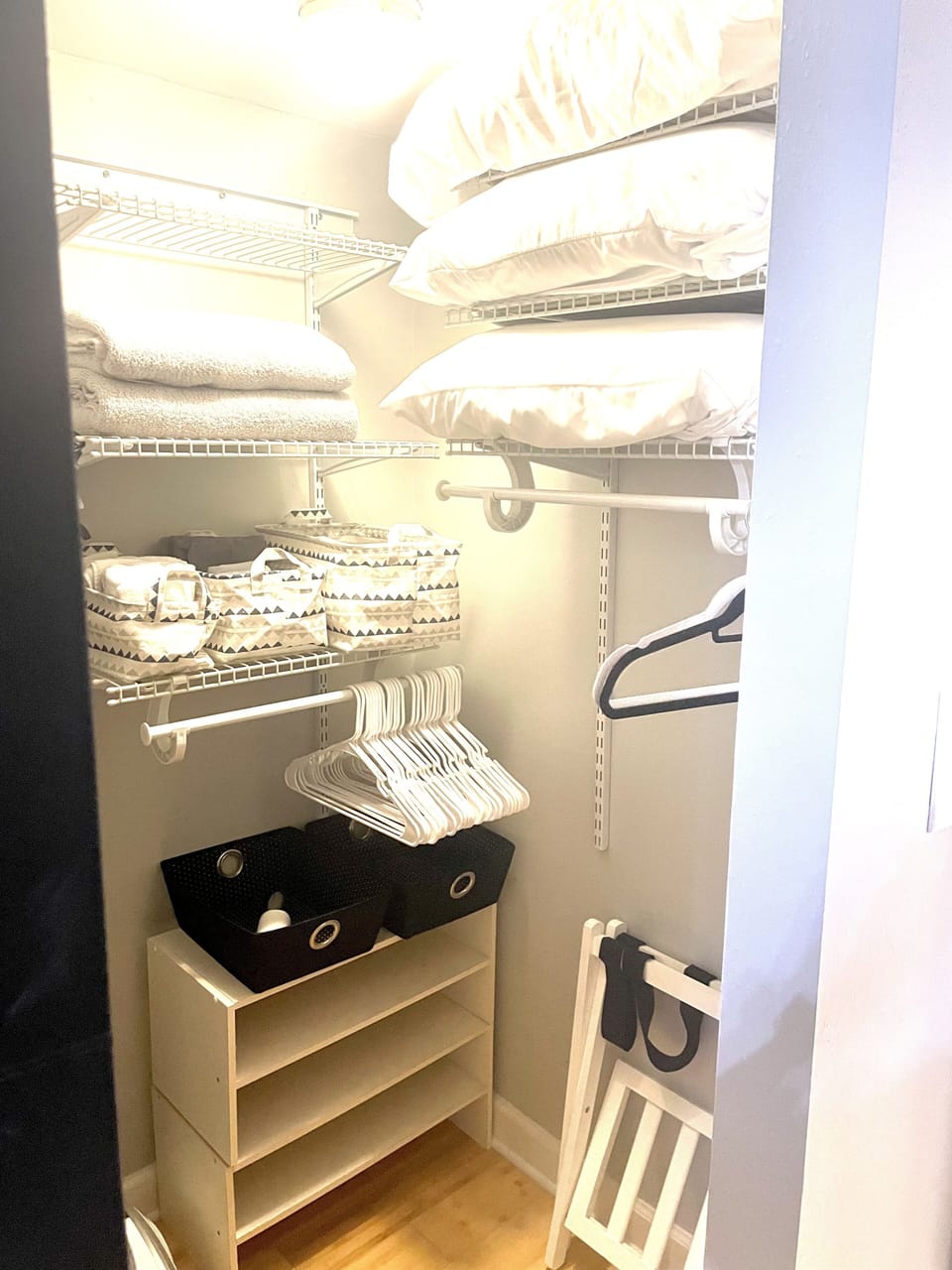 Several pillows from soft to firm.