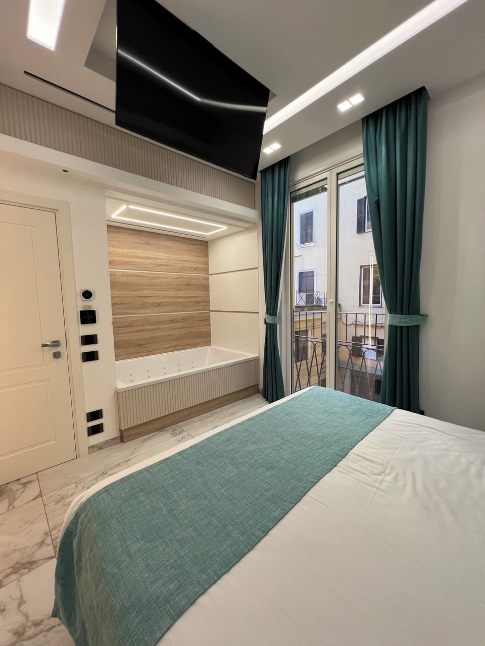 Premium bedding, down comforters, pillowtop beds, in-room safe