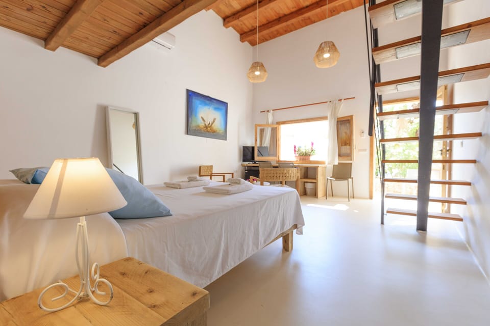 Duplex, Terrace (Es Vedra) | Iron/ironing board (on request), WiFi (free), bed sheets