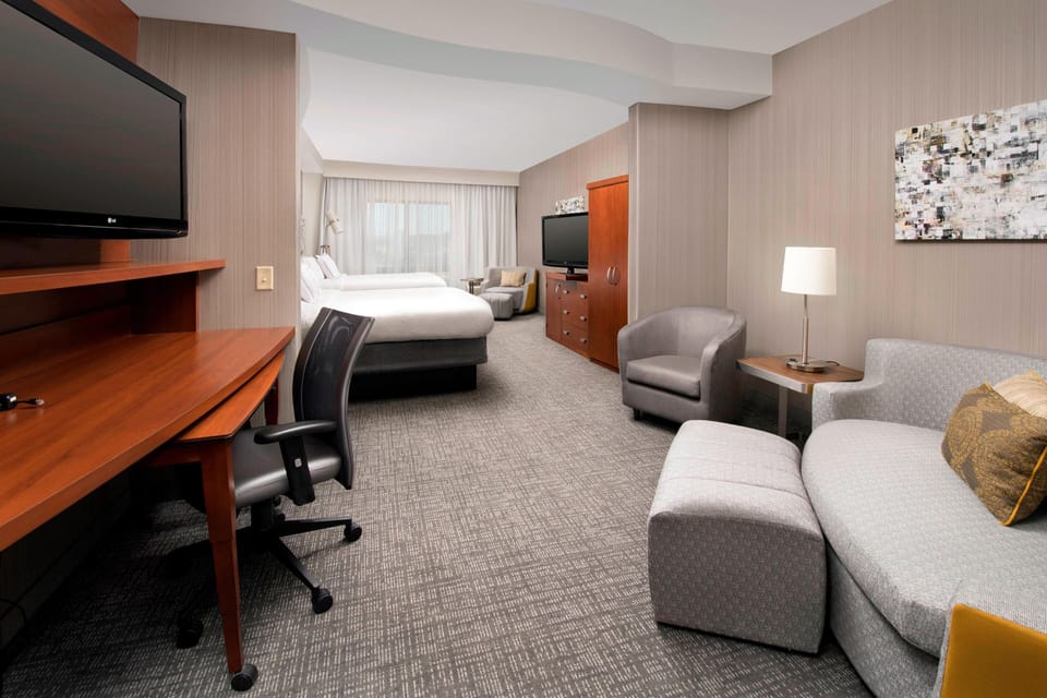 Desk, iron/ironing board, WiFi (free), alarm clocks