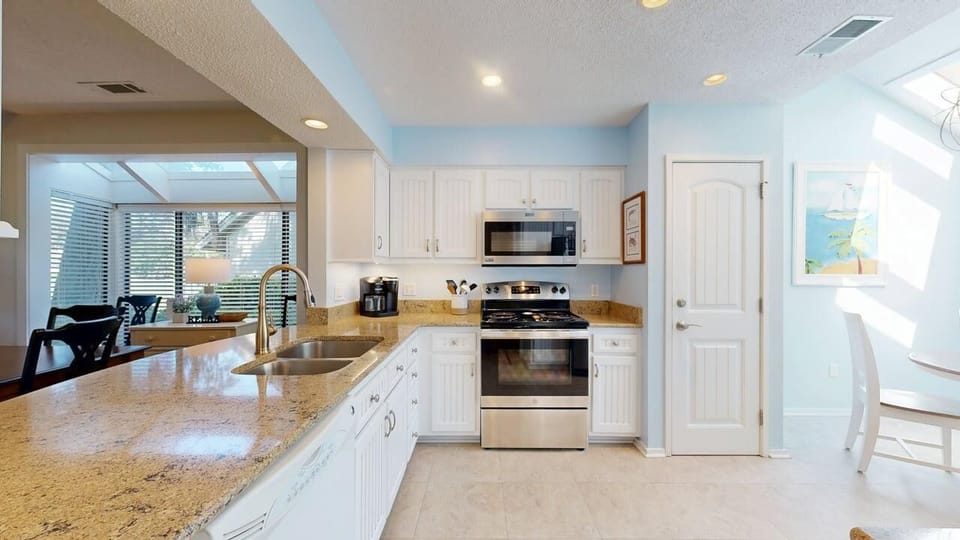 Fully Stocked Kitchen