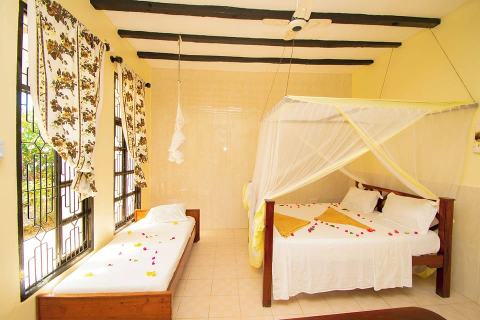 Standard Double Room, Garden View | Desk, free WiFi, bed sheets, wheelchair access