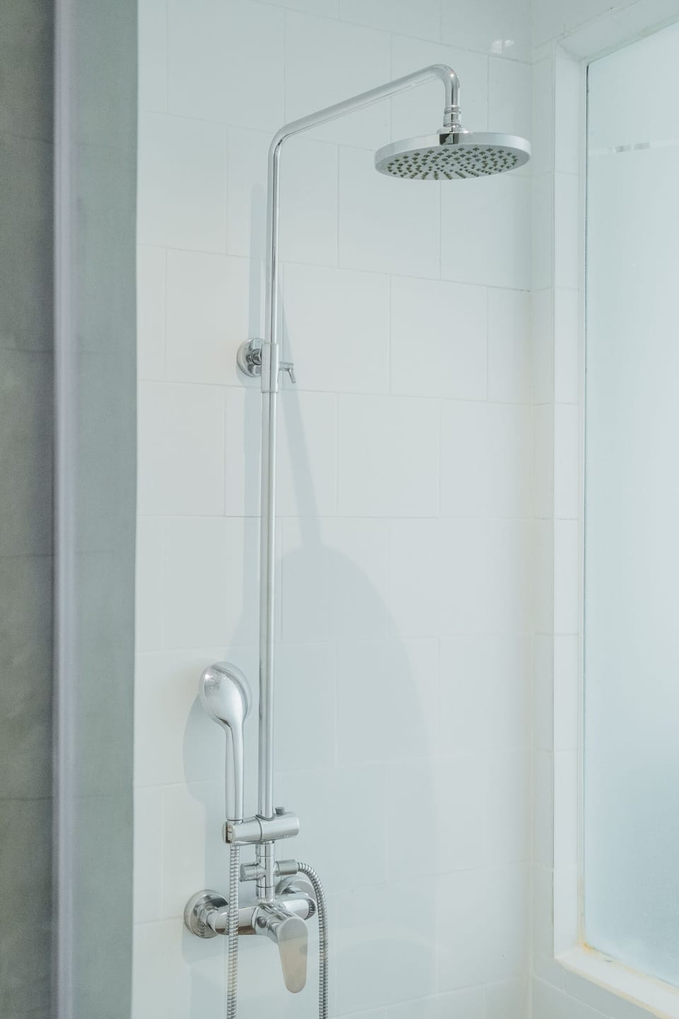 Shower, free toiletries, hair dryer, bathrobes