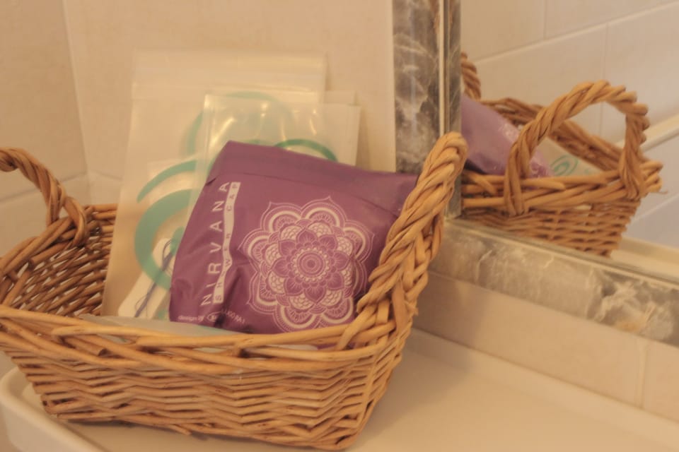 Triple Room, Hill View (12) | Cribs/infant beds, free WiFi, bed sheets