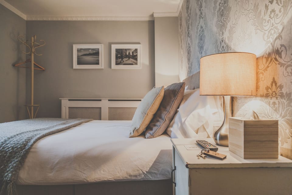 Deluxe Double Room, 1 Double Bed | Individually decorated, individually furnished, blackout drapes