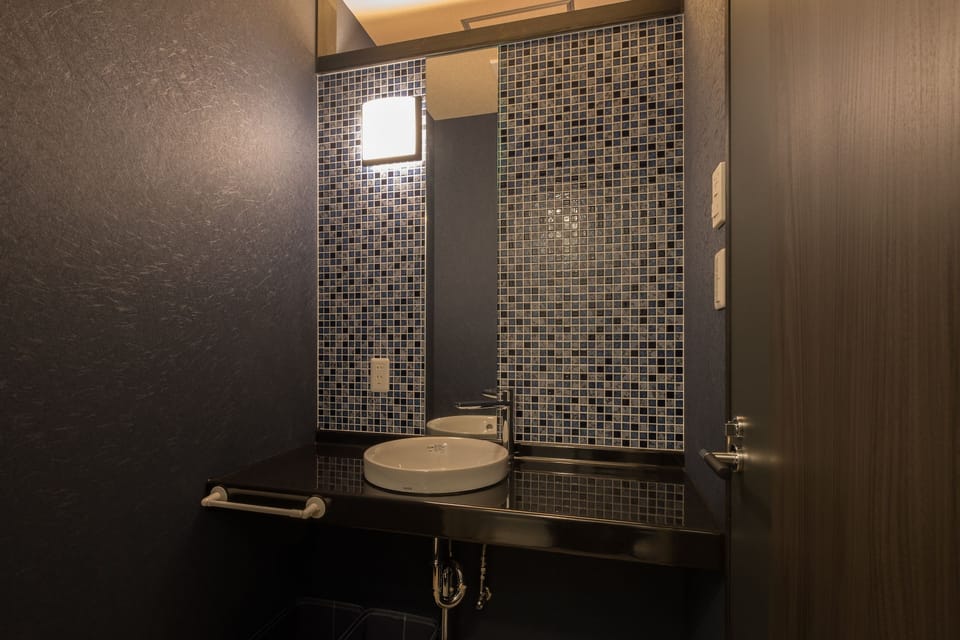 Standard Room | Bathroom sink