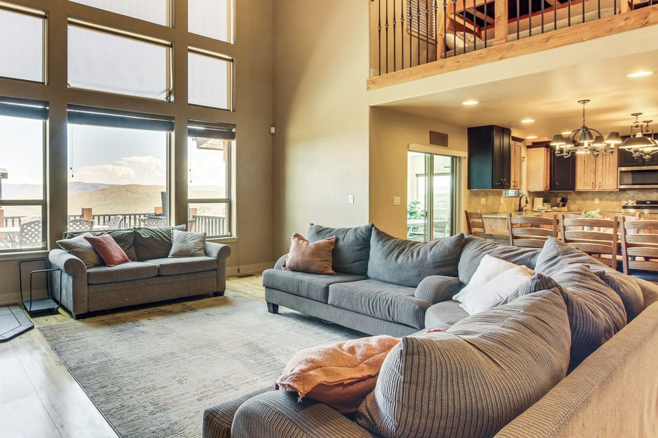 Living Room | Open Floor Plan