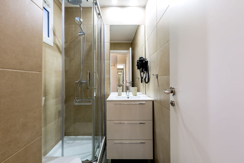 El Born Guest House by Casa Consell Bed and Breakfast in Barcelona