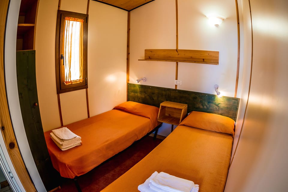 Mobile Home, 2 Bedrooms, Sea View | Desk, free WiFi, bed sheets