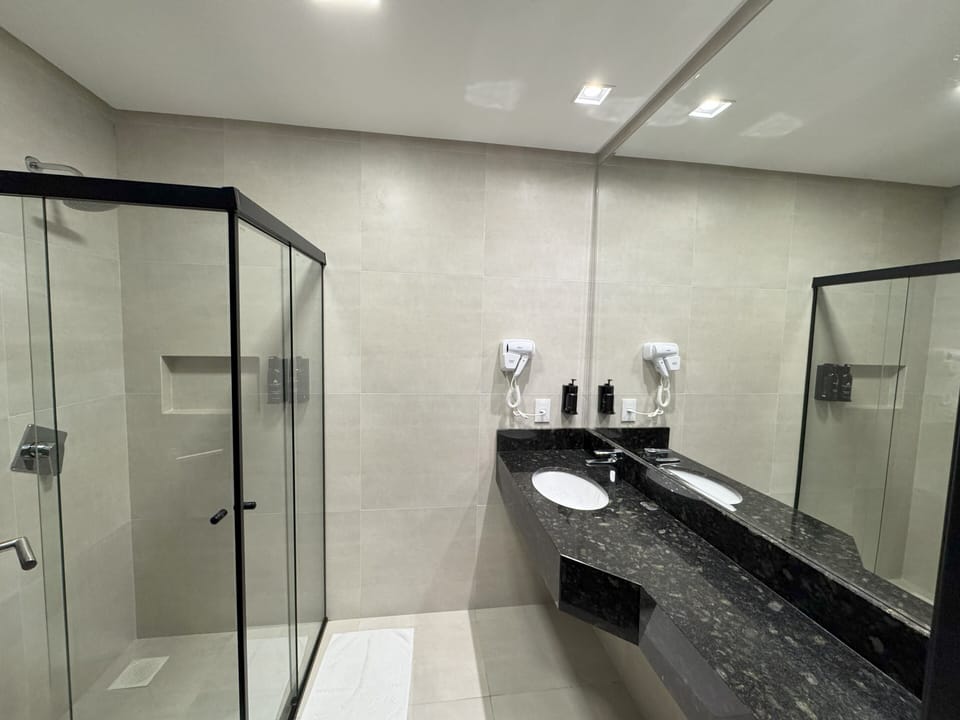 Shower, free toiletries, hair dryer, towels