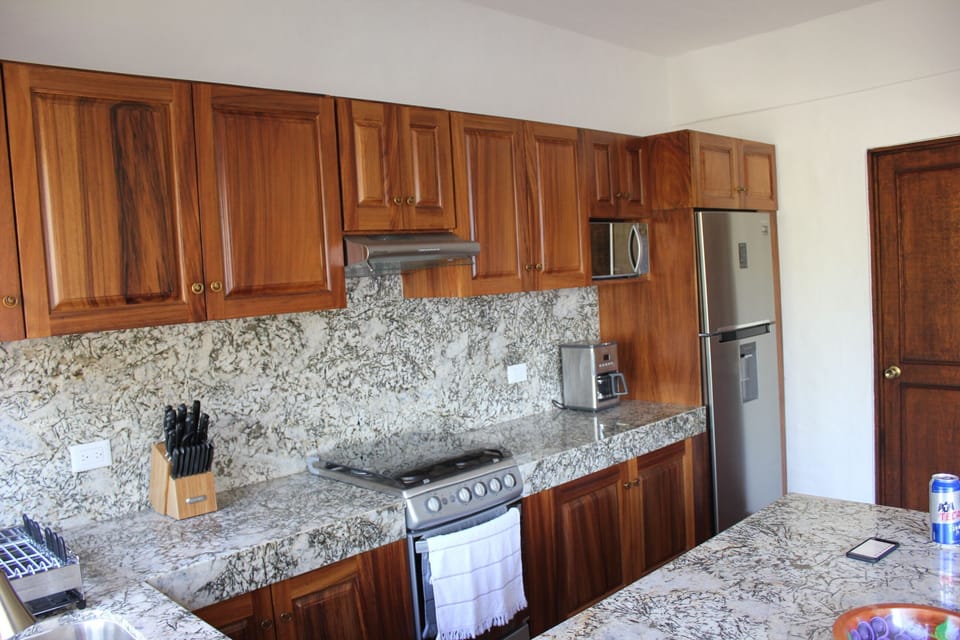 Fully equipped kitchen. 