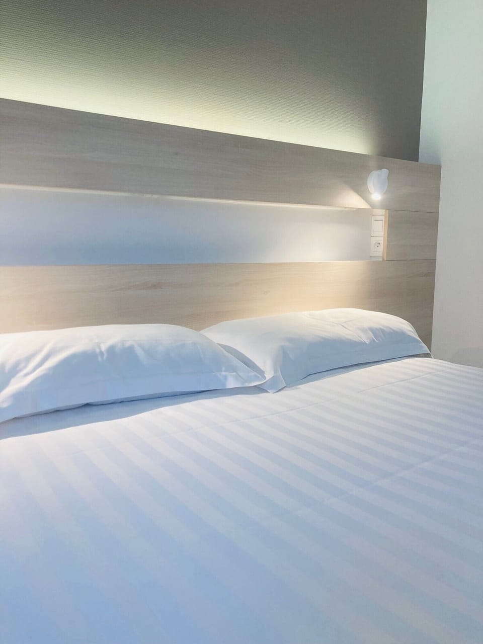 Superior Double Room | Desk, laptop workspace, blackout drapes, iron/ironing board