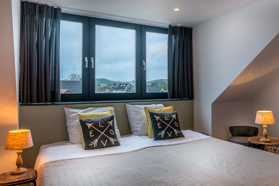 Standard Double Room, 1 King Bed, Non Smoking | Free WiFi