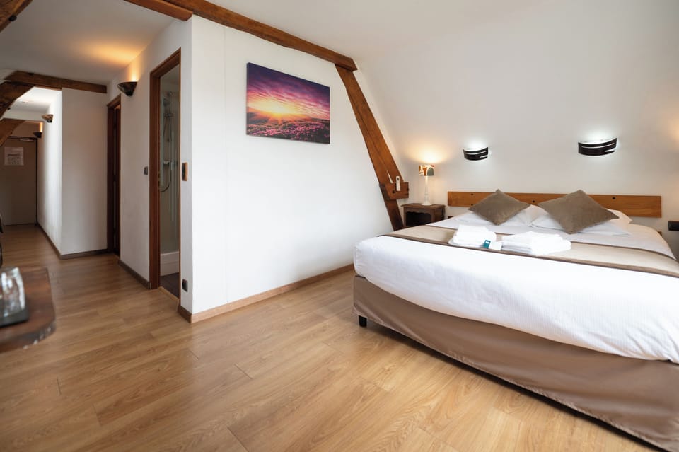 Quadruple Room | Individually furnished, desk, laptop workspace, blackout drapes