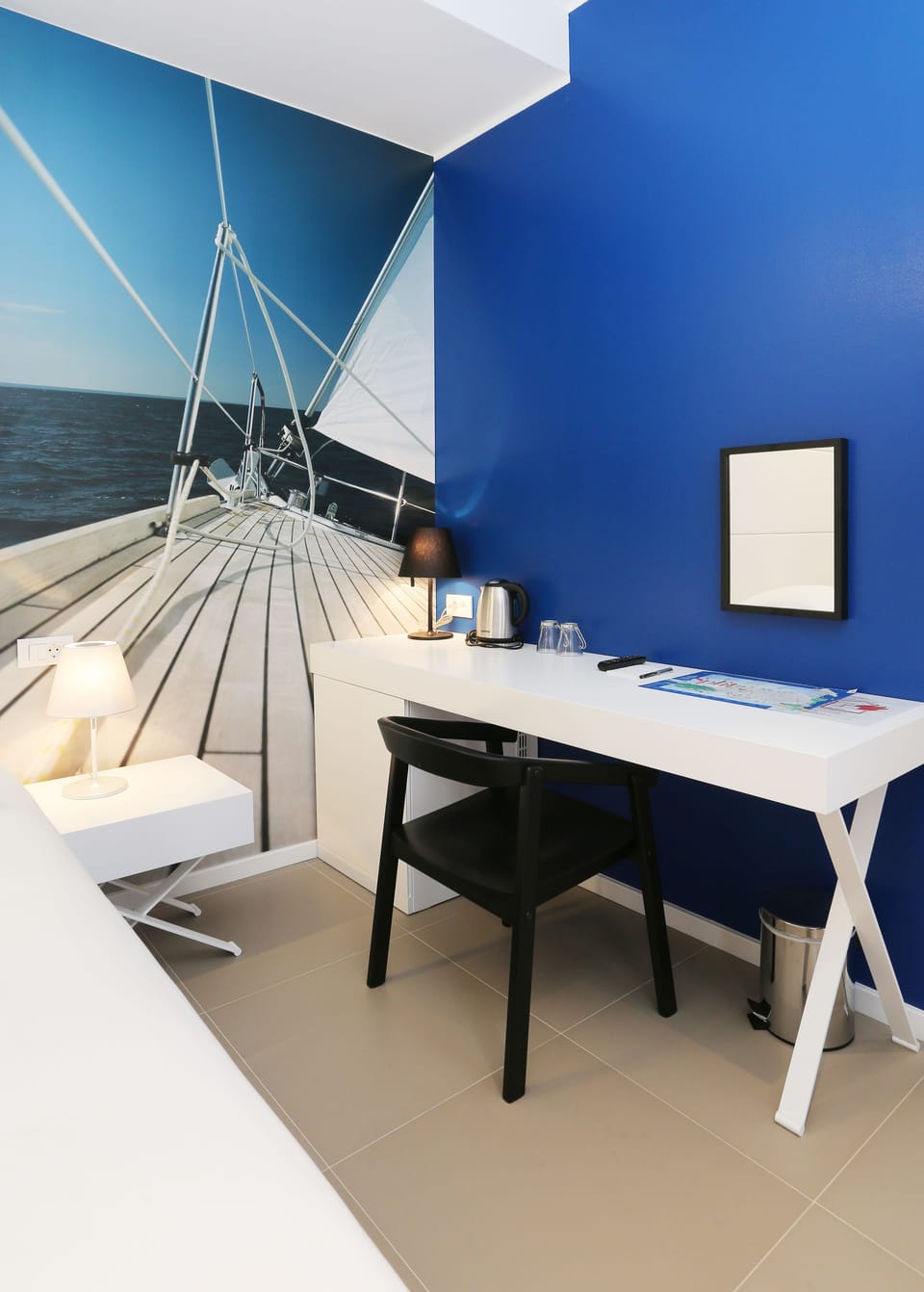 Twin Room | Living area | LCD TV