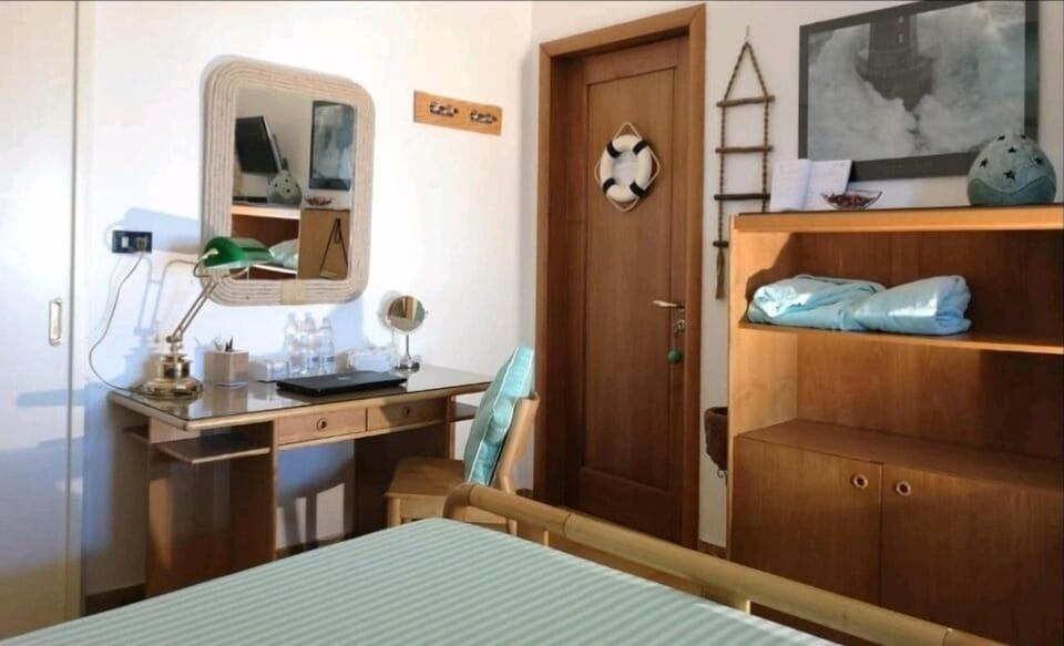 Classic Double Room, Ensuite | Desk, laptop workspace, free WiFi, bed sheets