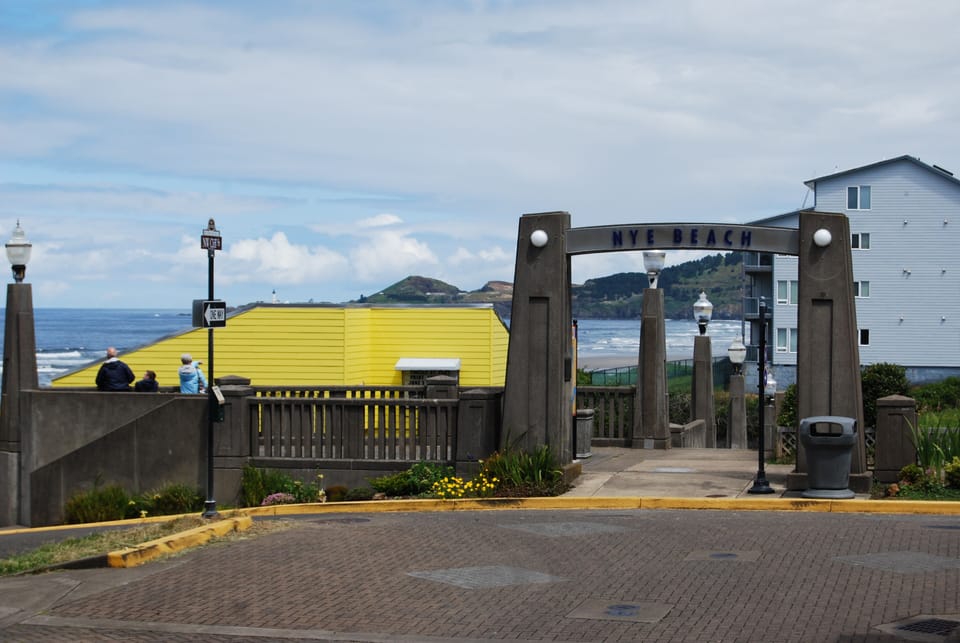 Archway to Nye Beach just steps away