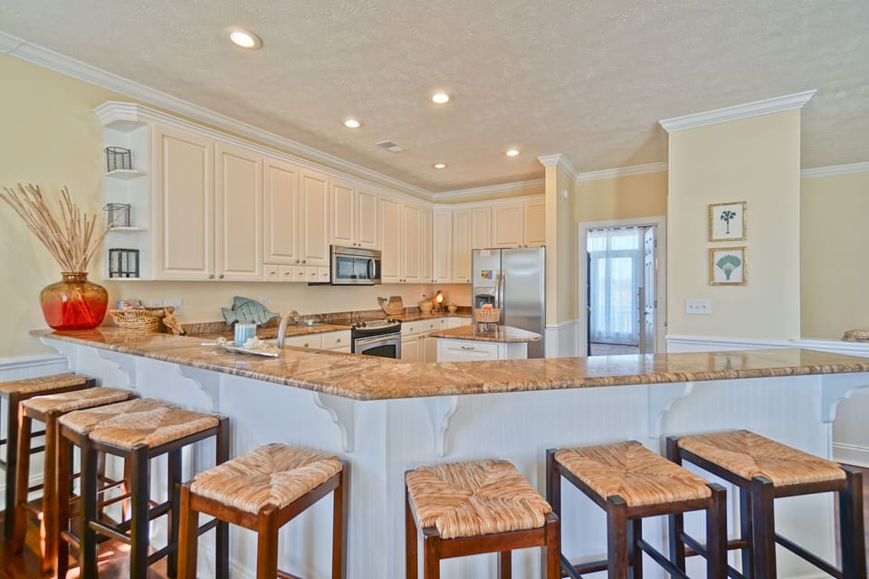Kitchen Bar Seats 8