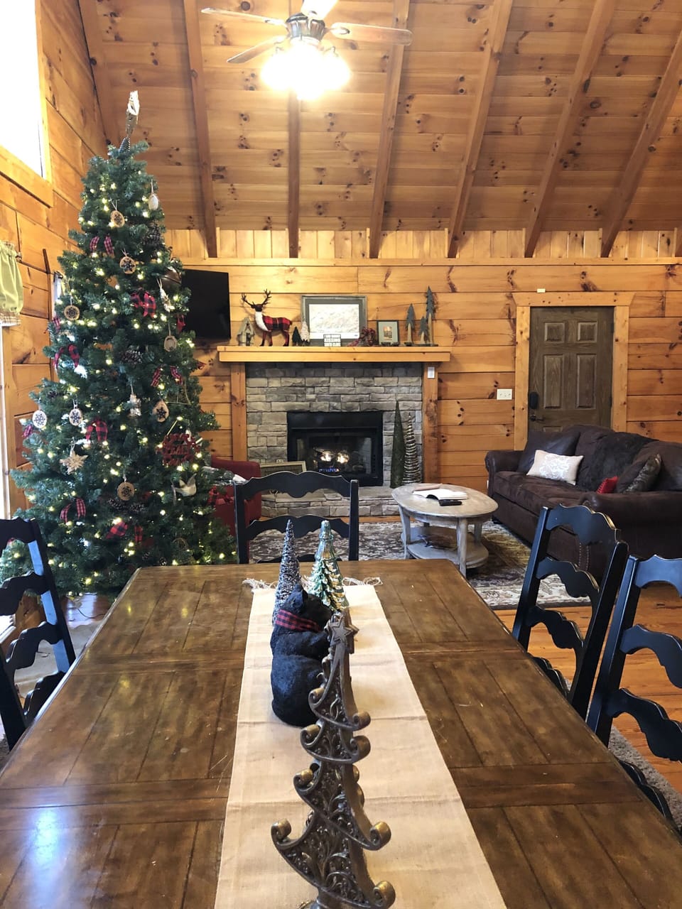 Dining room table and living room ready for Christmas!