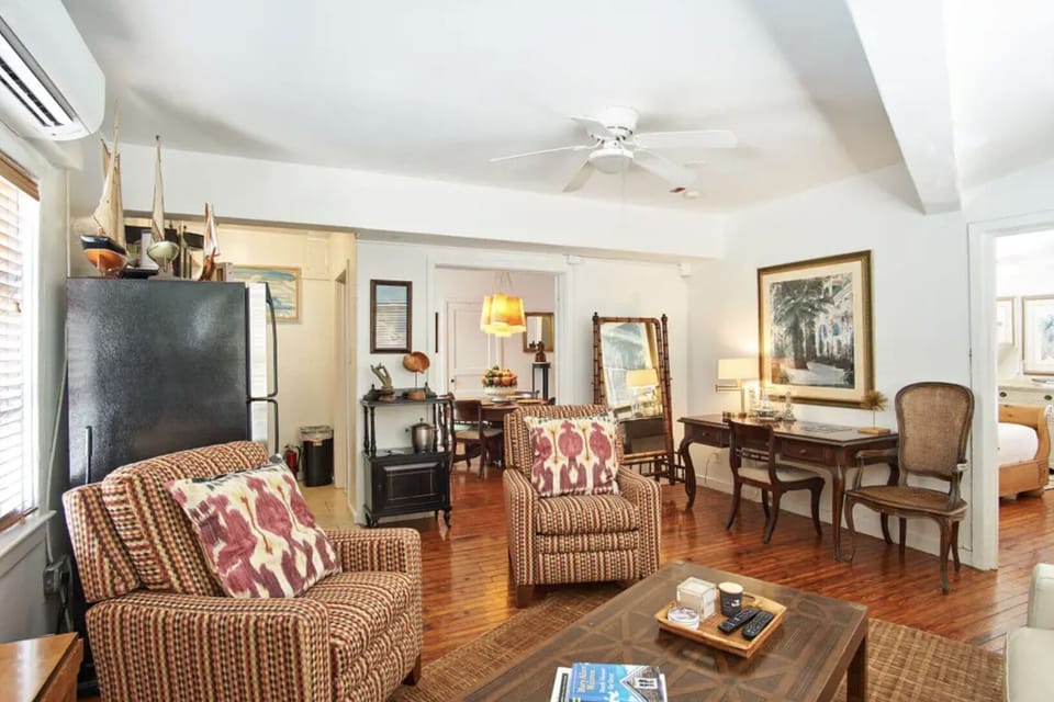 Living room toward Kitchen and Dining as well as bedroom
