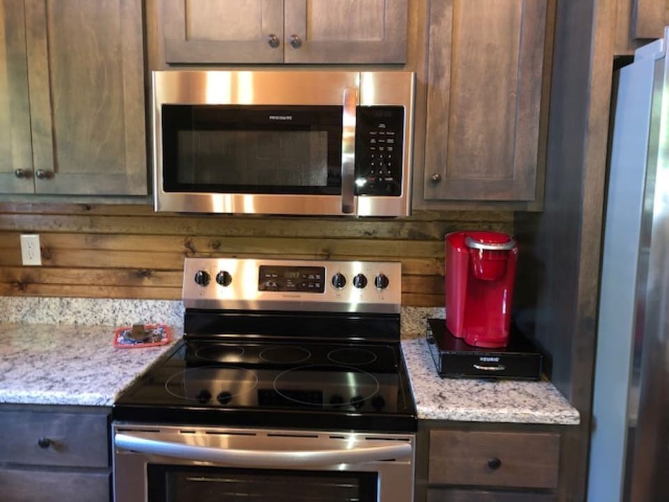 Enjoy your morning coffee in the Ozarks! A coffee pot and Keurig are available.