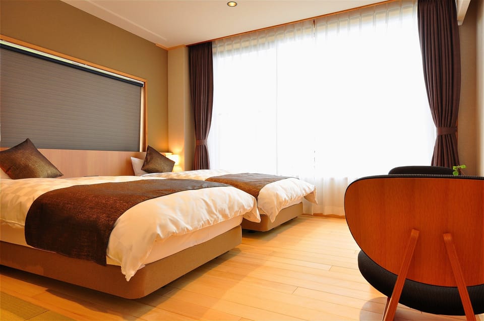 In-room safe, free WiFi