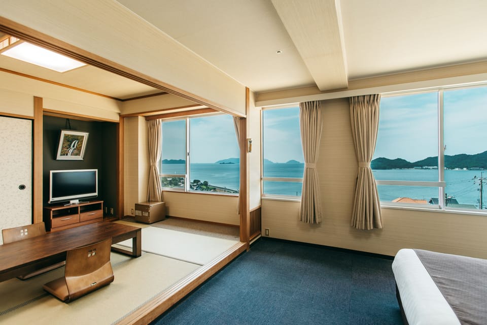 Japanese-Western style Room (With private bathroom)(Non Smoking) | In-room safe, WiFi (free), bed sheets