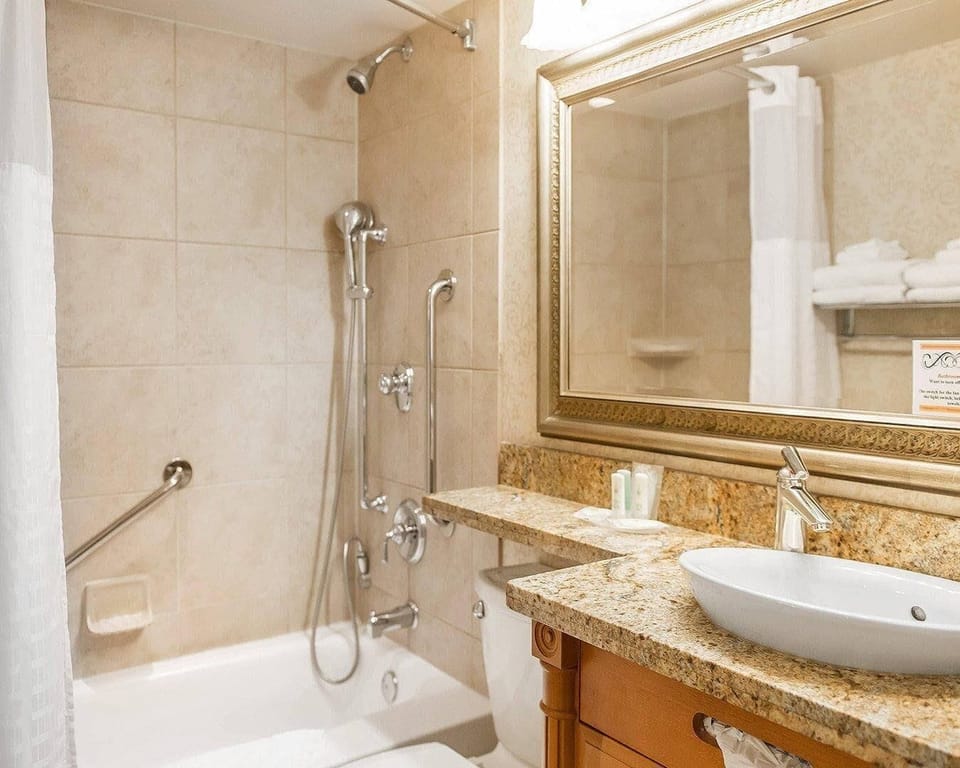 Suite, 1 King Bed, Non Smoking | Pillowtop beds, desk, blackout drapes, iron/ironing board