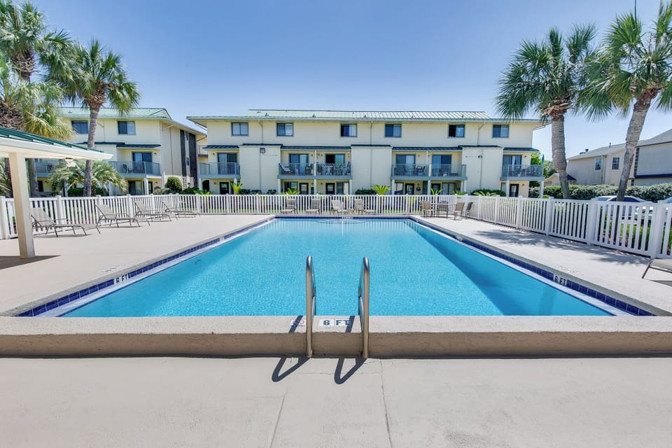 Community Pool with Clubhouse