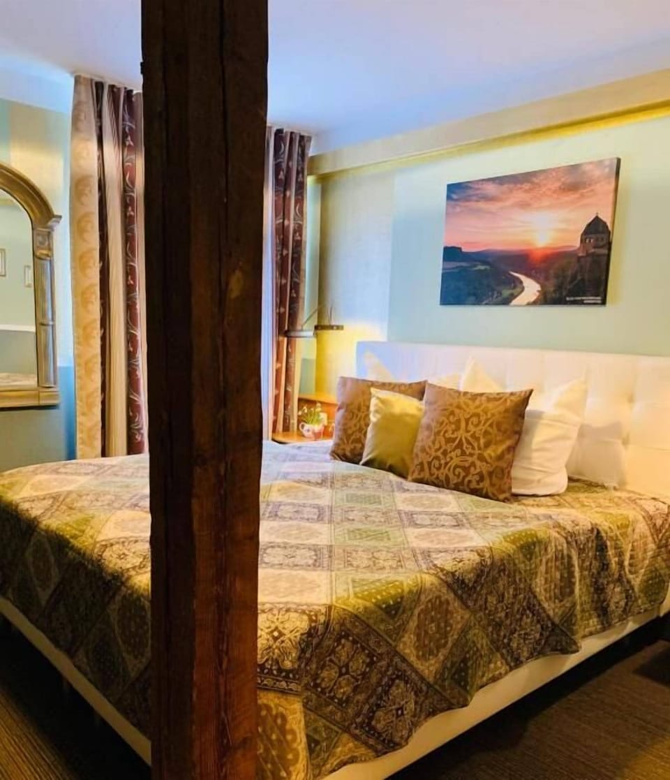In-room safe, desk, free cribs/infant beds, free WiFi