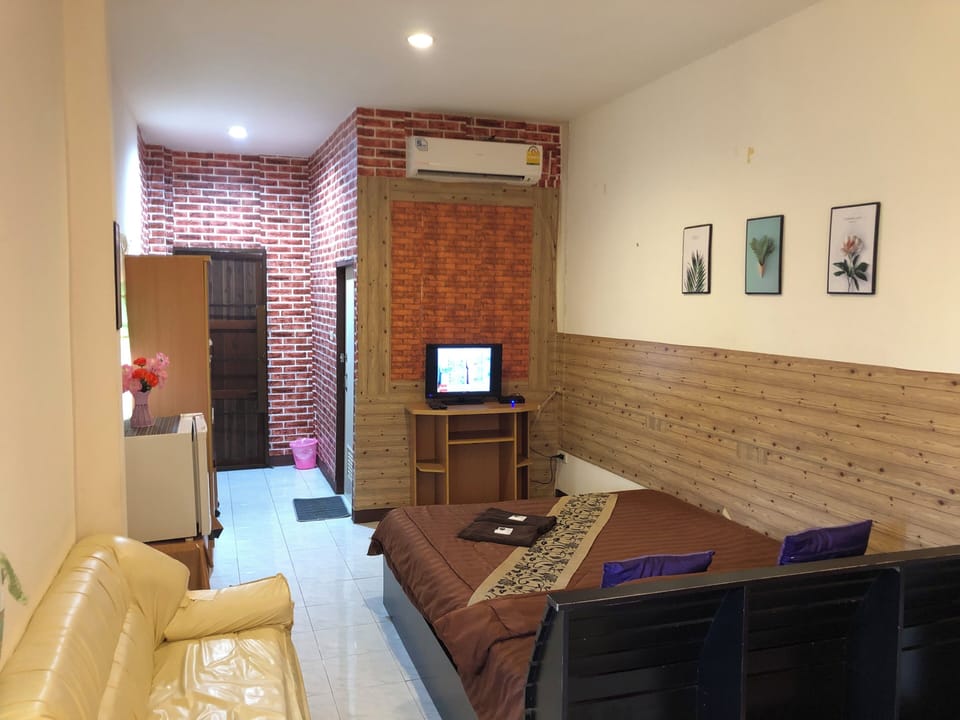 Double Room | Free WiFi