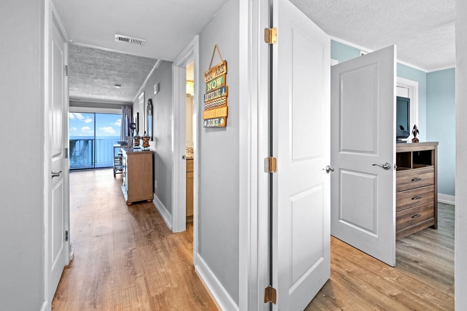 Hall to guest bedroom.