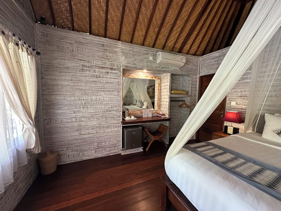 Deluxe Double Room | Living area