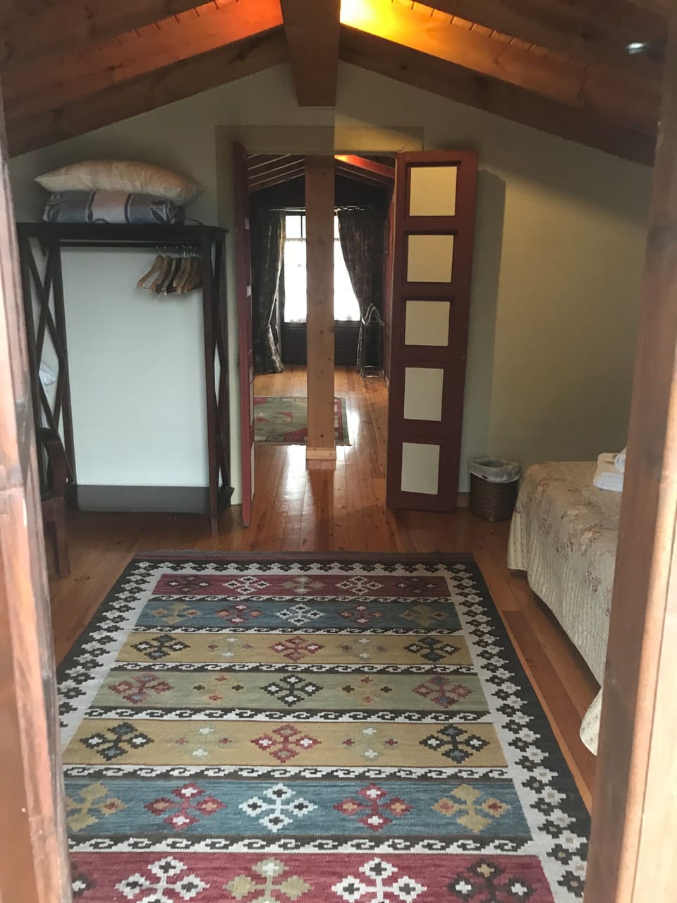 Family Room | Living area | 20-inch flat-screen TV with cable channels, TV