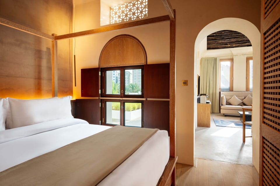 Premium bedding, minibar, in-room safe, desk
