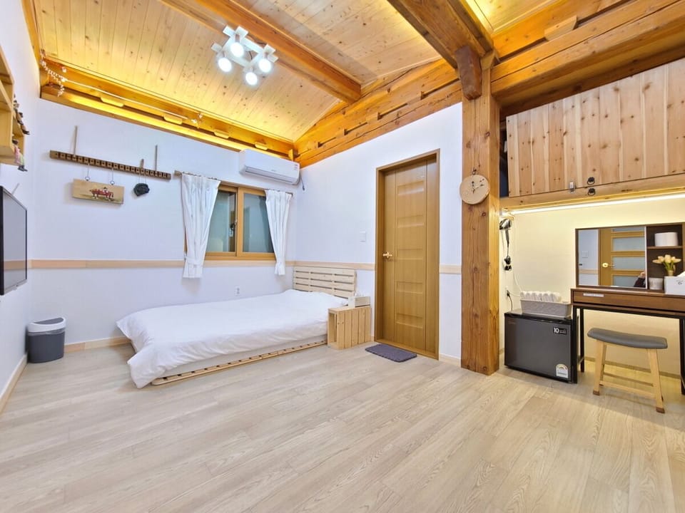 Standard Double Room | Free WiFi