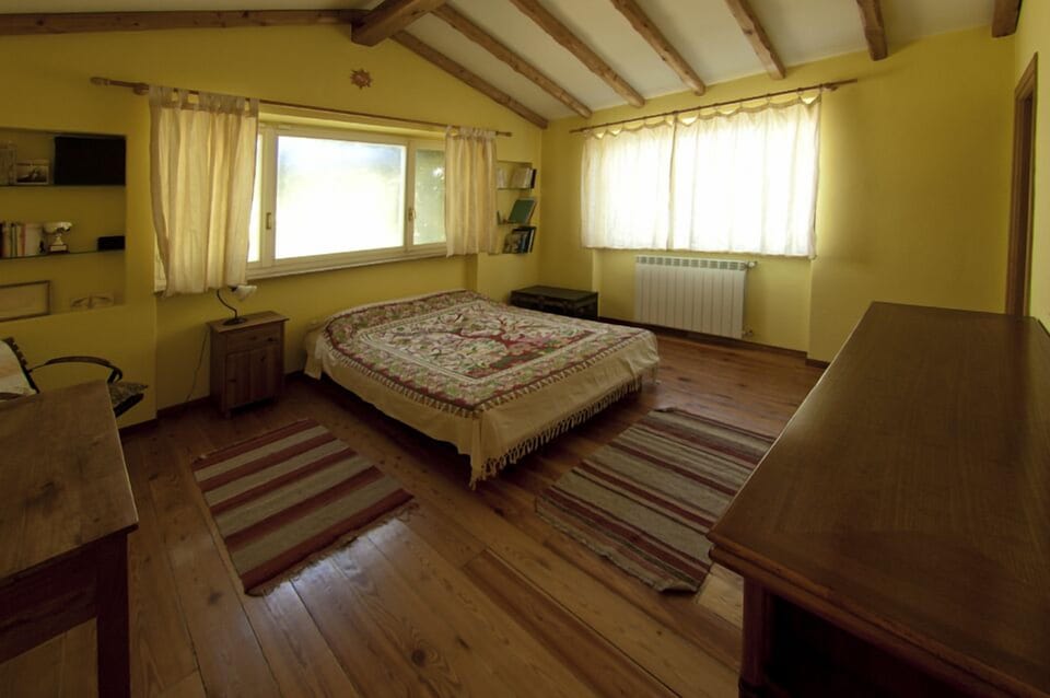 1 bedroom, premium bedding, down comforters, iron/ironing board