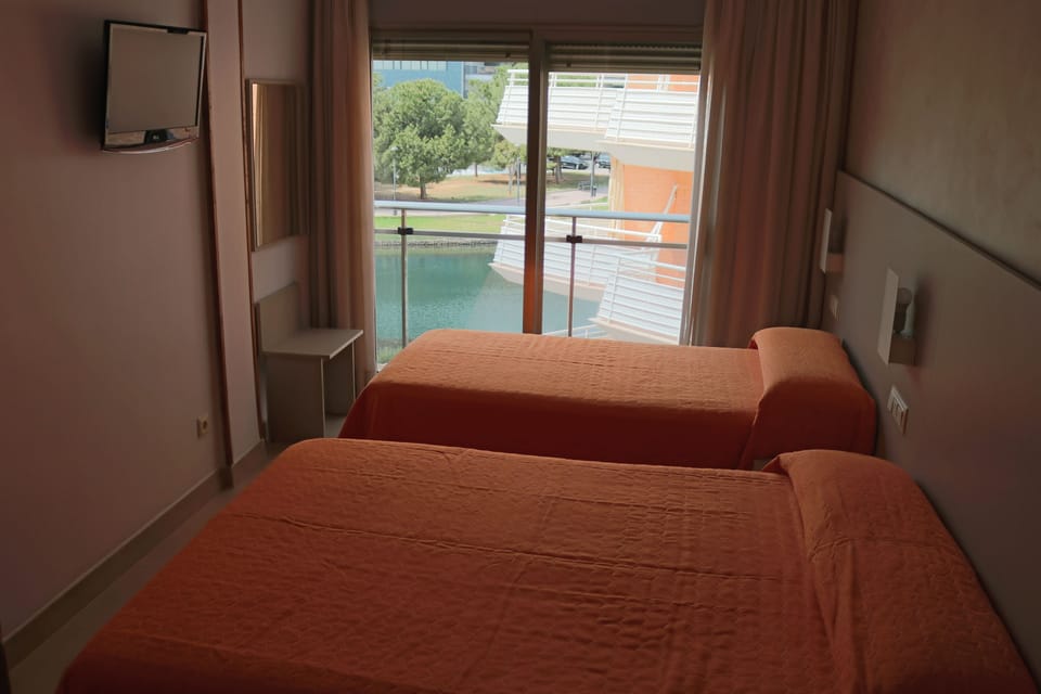 In-room safe, desk, blackout drapes, free WiFi