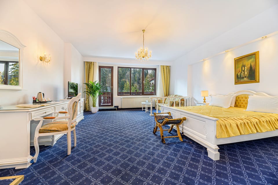 Superior Room, 1 Queen Bed, Balcony | Minibar, in-room safe, desk, blackout drapes