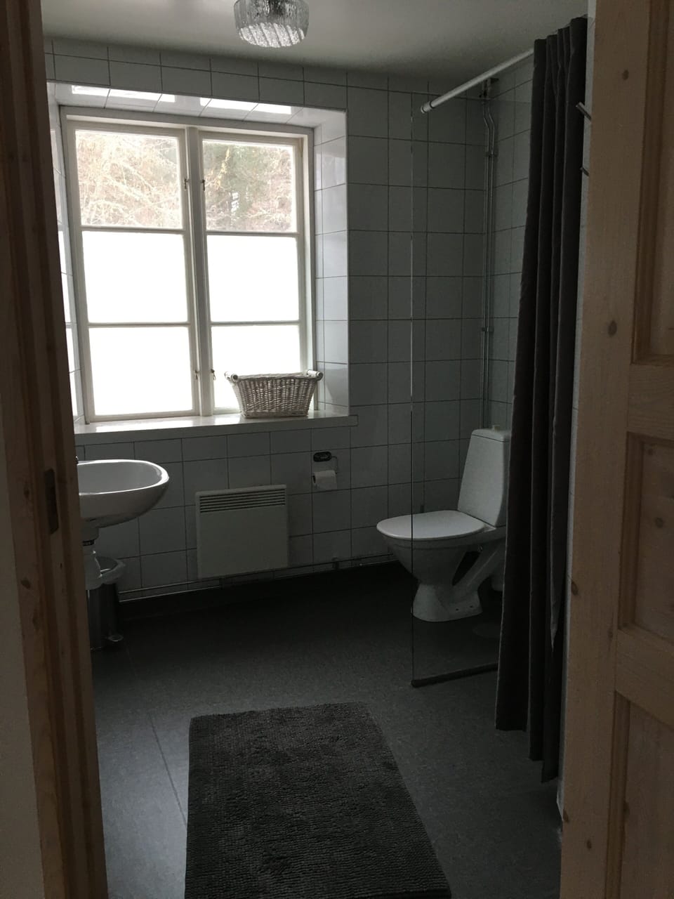 Superior Double Room | Bathroom | Shower, free toiletries, towels