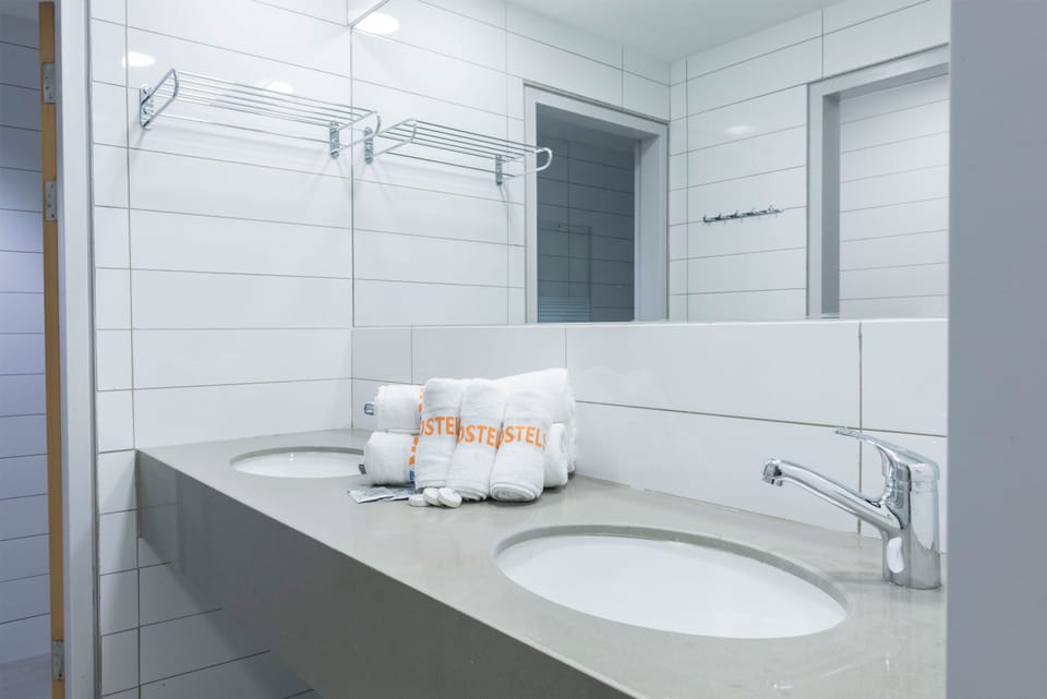 Standard Room | Bathroom sink