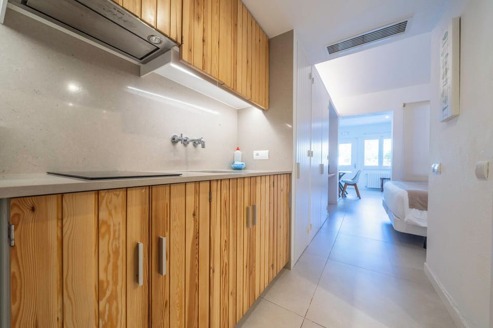 Studio, Mountain View | Private kitchen