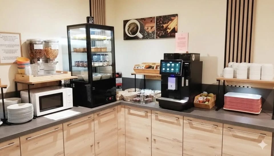 Daily buffet breakfast (EUR 9.60 per person)