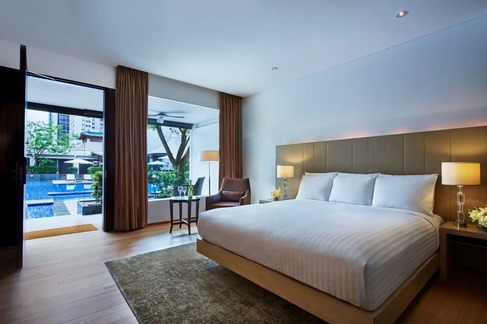 Club Room, 1 Double Bed, Terrace | Premium bedding, minibar, in-room safe, desk
